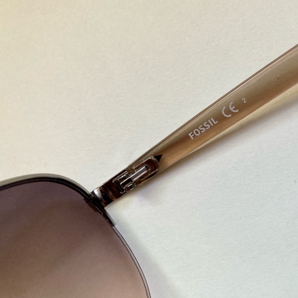 FOSSIL FOS3062/S-0CMTH AVIATOR SUNGLASSES-RUTHENIUM NUDE/GREEN ORANGE - Picture 12 of 13